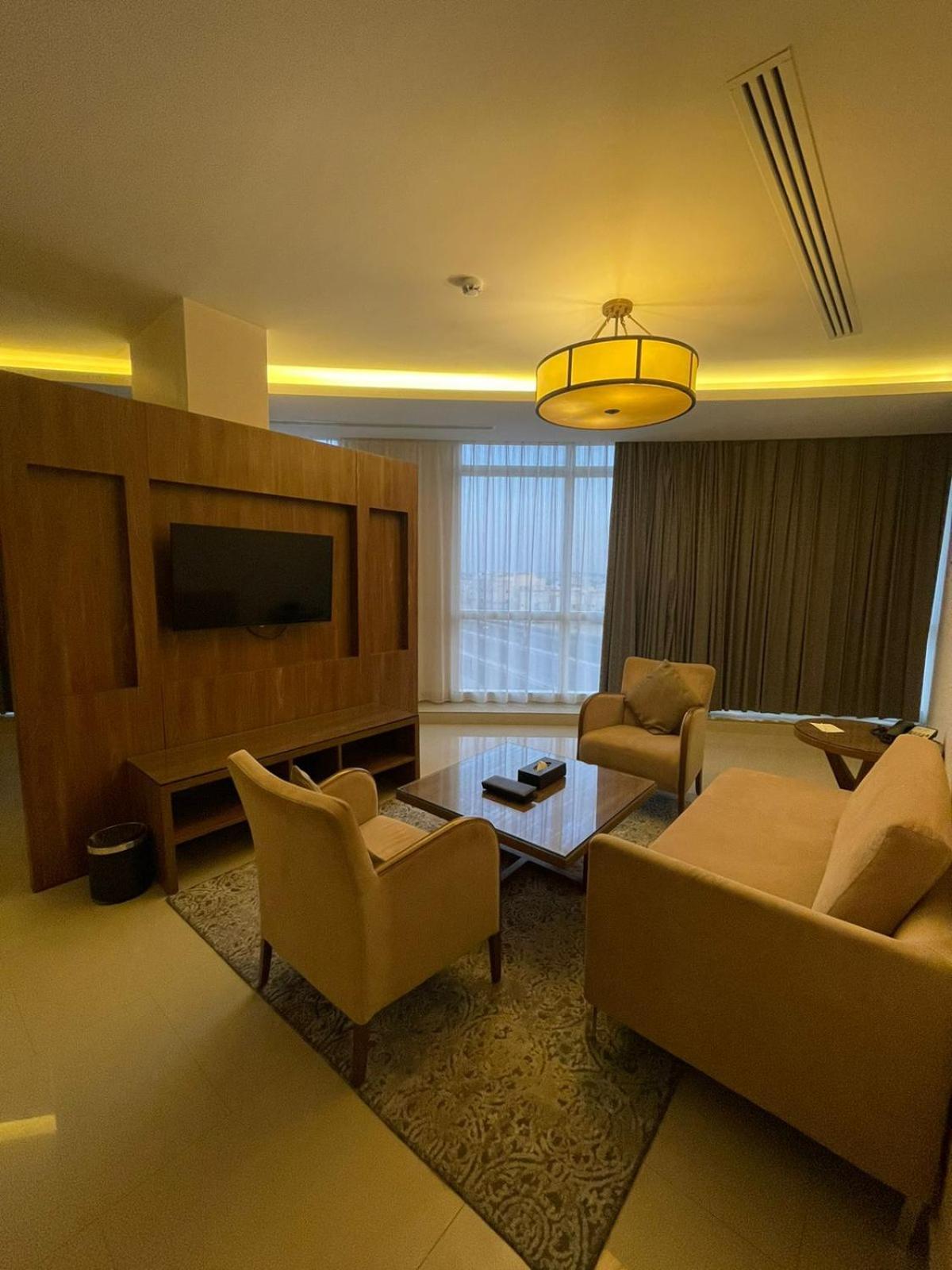 Best Western Plus Buraidah Exterior foto